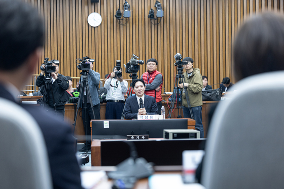 청문회 답변하는 박상용 검사