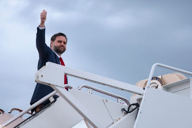 '유럽의 트럼프' 오르반 구하기…美부통령, 총선 임박 헝가리行