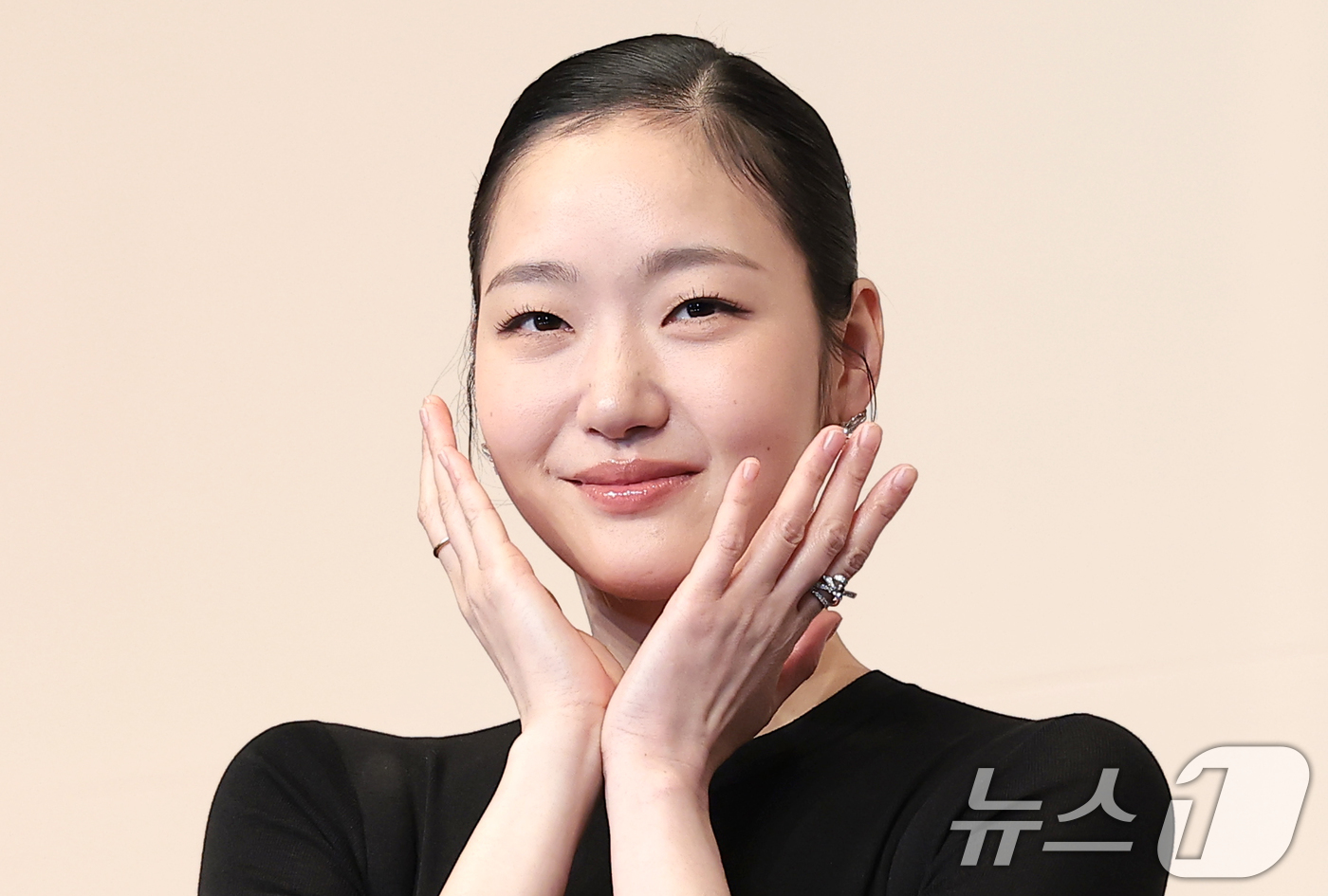 (서울=뉴스1) 권현진 기자 = 배우 김고은이 7일 서울 구로구 더 링크호텔 서울에서 열린 티빙 새 드라마 '유미의 세포들3'(극본 송재정, 김경란/연출 이상엽) 제작발표회에 참석 …