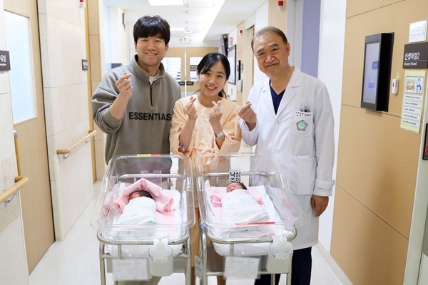 조기 수축 산모 '119 헬기'로 평택→목동…6㎏ 넘는 세쌍둥이 무사 출산