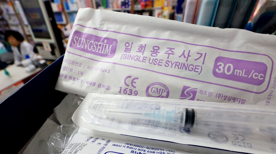 주사기 등 필수 의료 소모품 공급난 현실화 될까