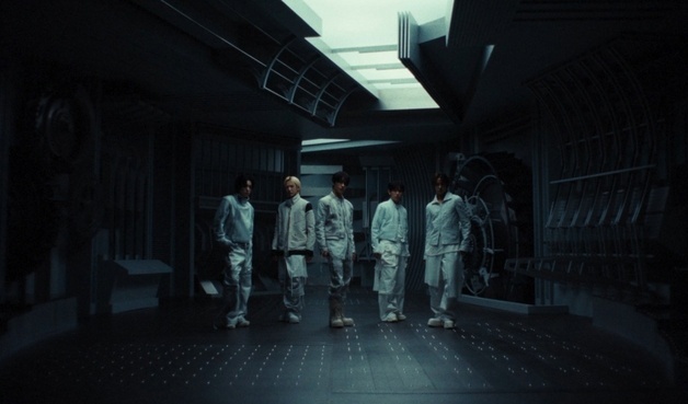 키빗업, 신곡 '키빗업' MV 티저 공개…힙한 바이브