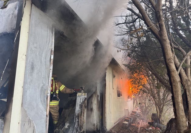 부산 기장 농막 화재로 70대 남성 숨져…합동 감식 예정
