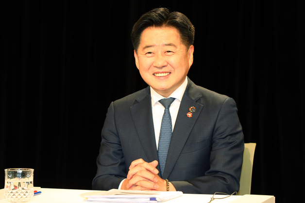 오영훈 "서귀포시에 종합장사시설 만들겠다…사용료도 면제"