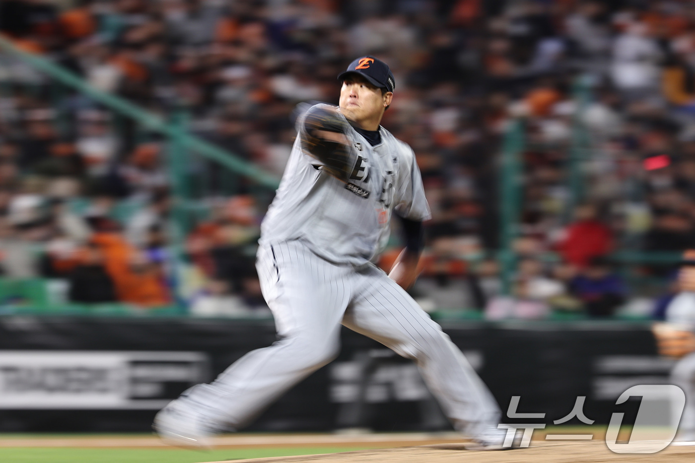 (인천=뉴스1) 구윤성 기자 = 7일 오후 인천 미추홀구 SSG랜더스필드에서 열린 프로야구 '2026 신한 SOL KBO리그' SSG 랜더스와 한화 이글스의 경기, 한화 선발투수 …