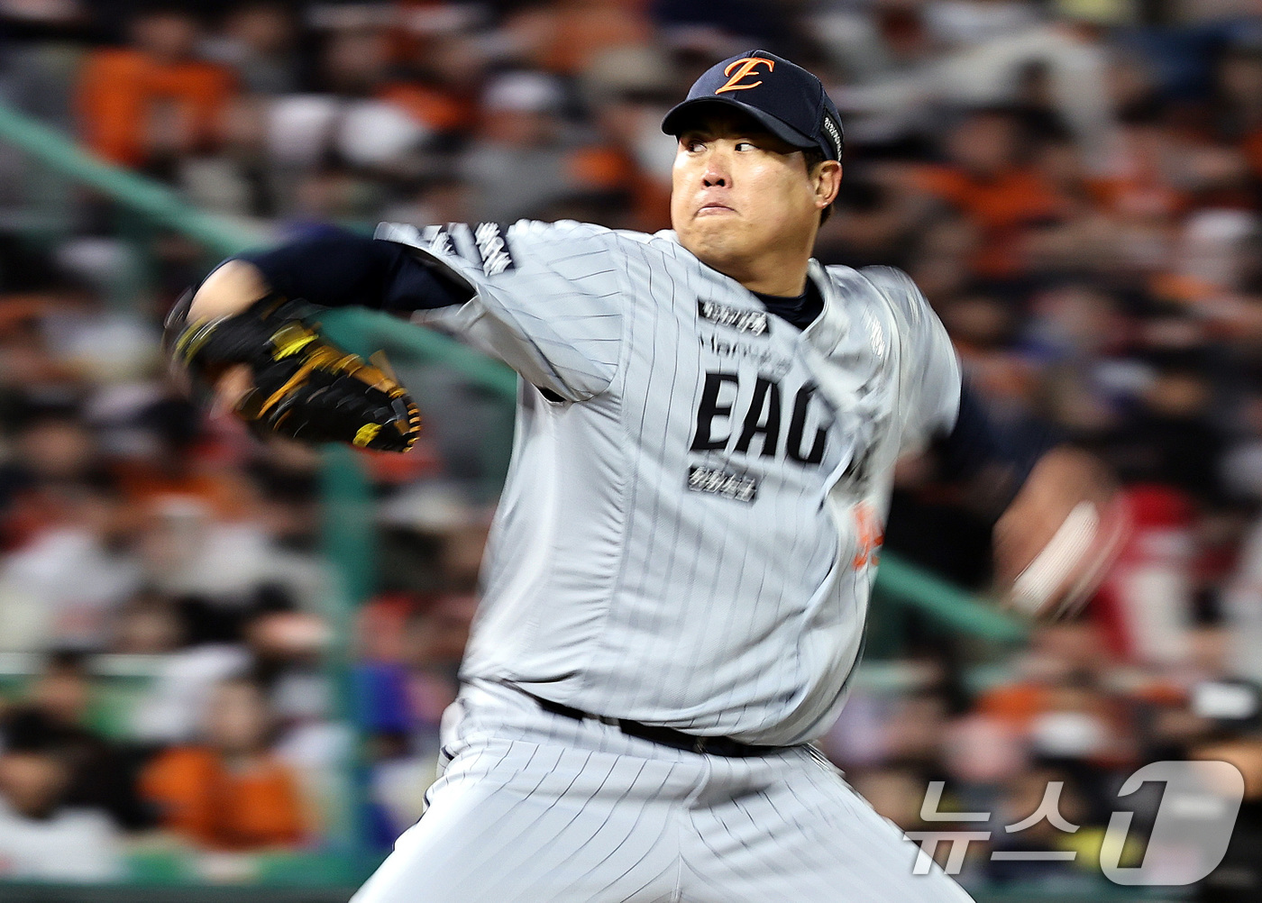 (인천=뉴스1) 구윤성 기자 = 7일 오후 인천 미추홀구 SSG랜더스필드에서 열린 프로야구 '2026 신한 SOL KBO리그' SSG 랜더스와 한화 이글스의 경기, 한화 선발투수 …