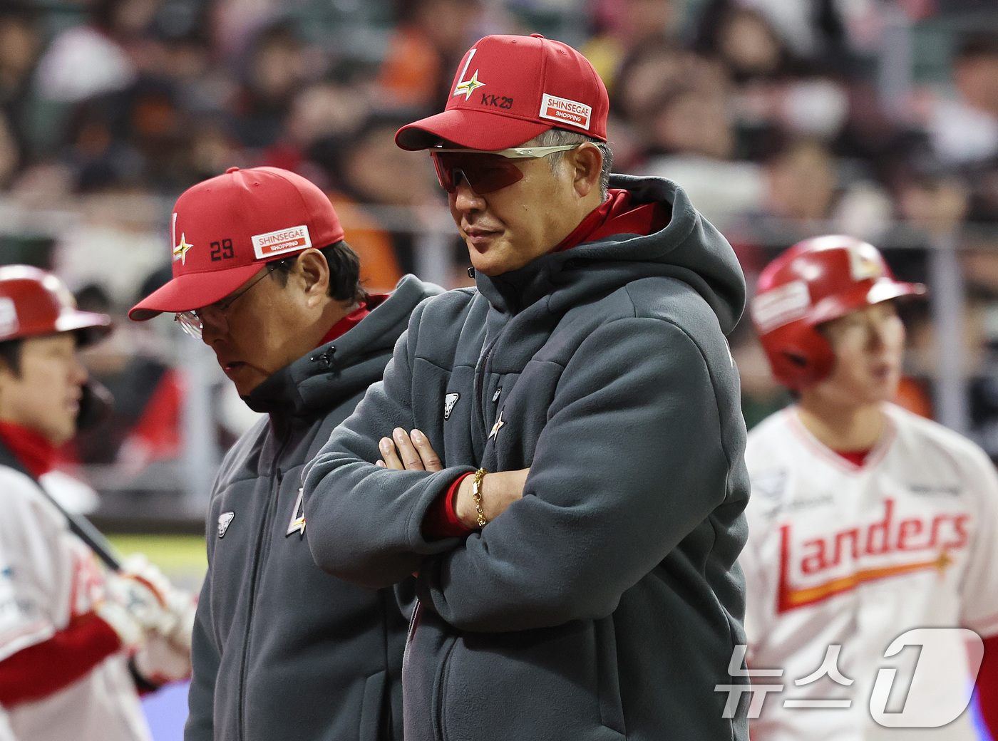 (인천=뉴스1) 구윤성 기자 = 7일 오후 인천 미추홀구 SSG랜더스필드에서 열린 프로야구 '2026 신한 SOL KBO리그' SSG 랜더스와 한화 이글스의 경기, 이숭용 SSG …