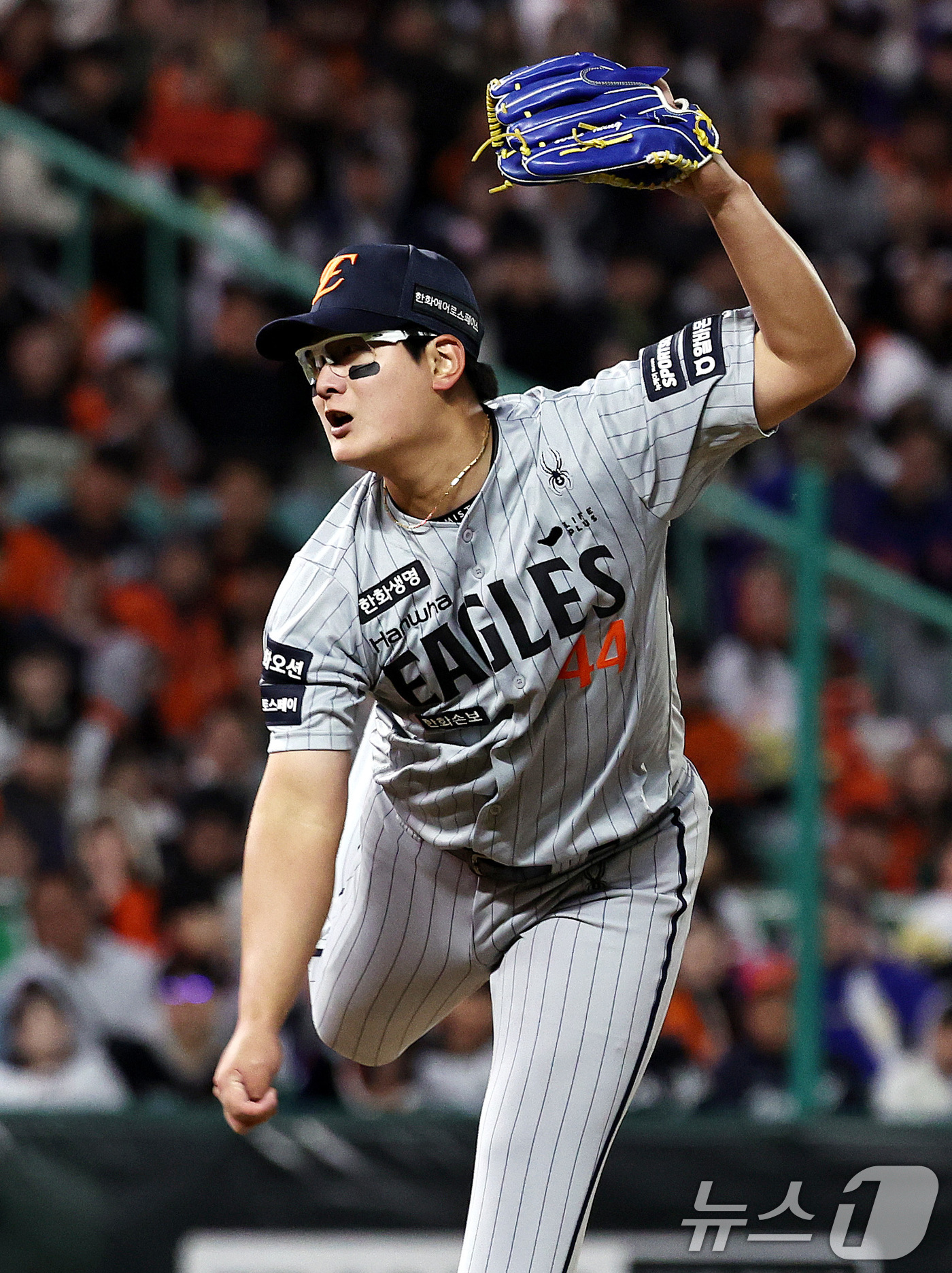 (인천=뉴스1) 구윤성 기자 = 7일 오후 인천 미추홀구 SSG랜더스필드에서 열린 프로야구 '2026 신한 SOL KBO리그' SSG 랜더스와 한화 이글스의 경기, 9회말 등판한 …