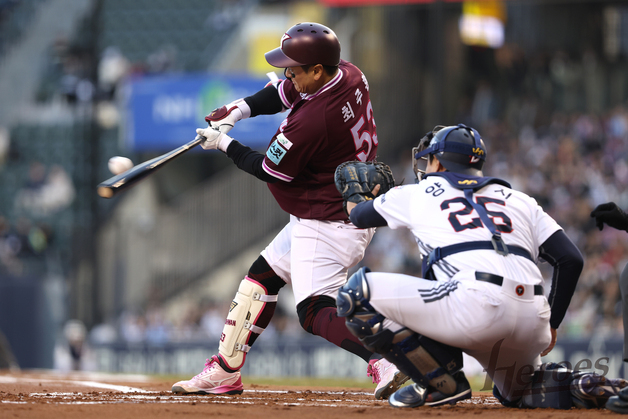 키움, 두산 5-2 격파 '탈꼴찌'…배동현 5⅓이닝 2실점 '2승'