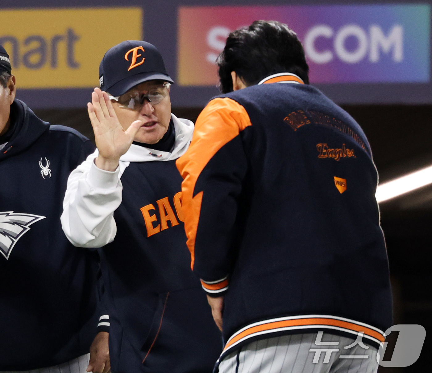 (인천=뉴스1) 구윤성 기자 = 7일 오후 인천 미추홀구 SSG랜더스필드에서 열린 프로야구 '2026 신한 SOL KBO리그' SSG 랜더스와 한화 이글스의 경기, 김경문 한화 감 …