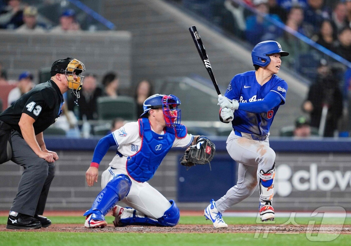 본문 이미지 - LA 다저스 김혜성의 타격. ⓒ AFP=뉴스1
