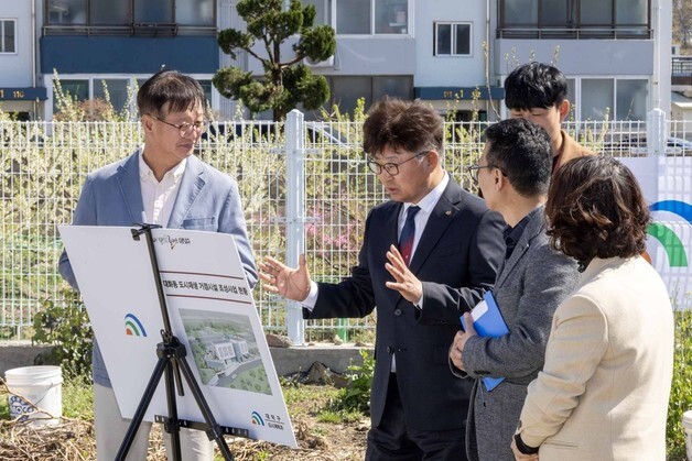 최충규 대전 대덕구청장 '대화동 도시재생 거점시설' 현장점검