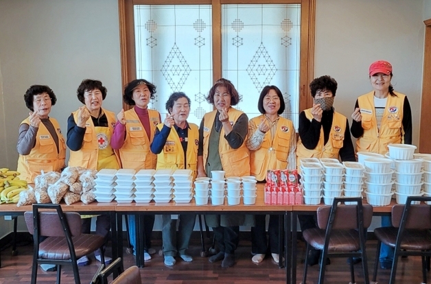 괴산 사리면·청안면, 사랑의 반찬 봉사 시작
