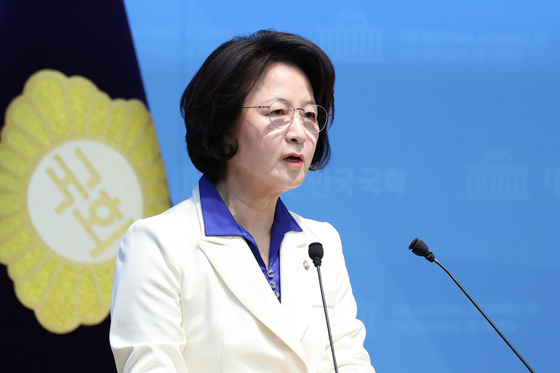 추미애 "본선 승리 여성 가산점 덕?…지지세 확실히 뭉친 것"