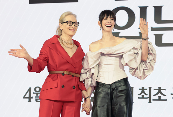 '내한' 메릴 스트립·앤 해서웨이 "20년만? 이유 있어"…돌아온 '악프2'(종합)