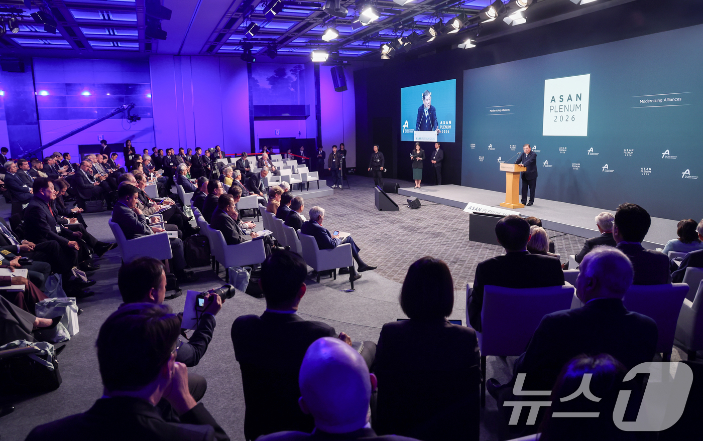 (서울=뉴스1) 안은나 기자 = 이시바 시게루 전 일본 총리가 8일 오전 서울 용산구 그랜드 하얏트에서 아산 플래넘(Asan Plenum) 2026 개회식 기조연설을 마친 뒤 참석 …