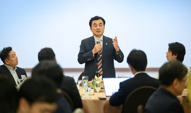 안규백 "美 상·하원의원단, 韓의 핵잠 도입 동의…4월 첫 회의 기대"