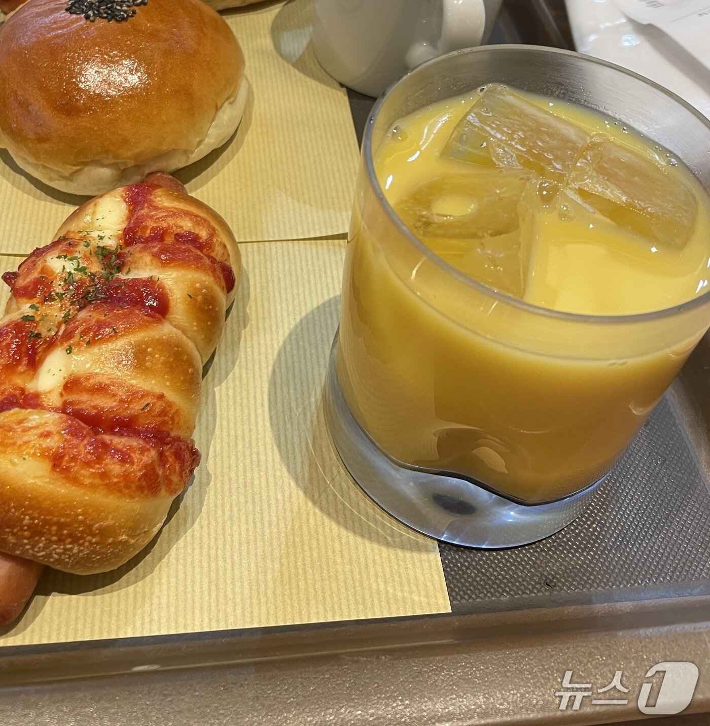 본문 이미지 - 미국식 아침 식사의 한 예. (필자 제공)