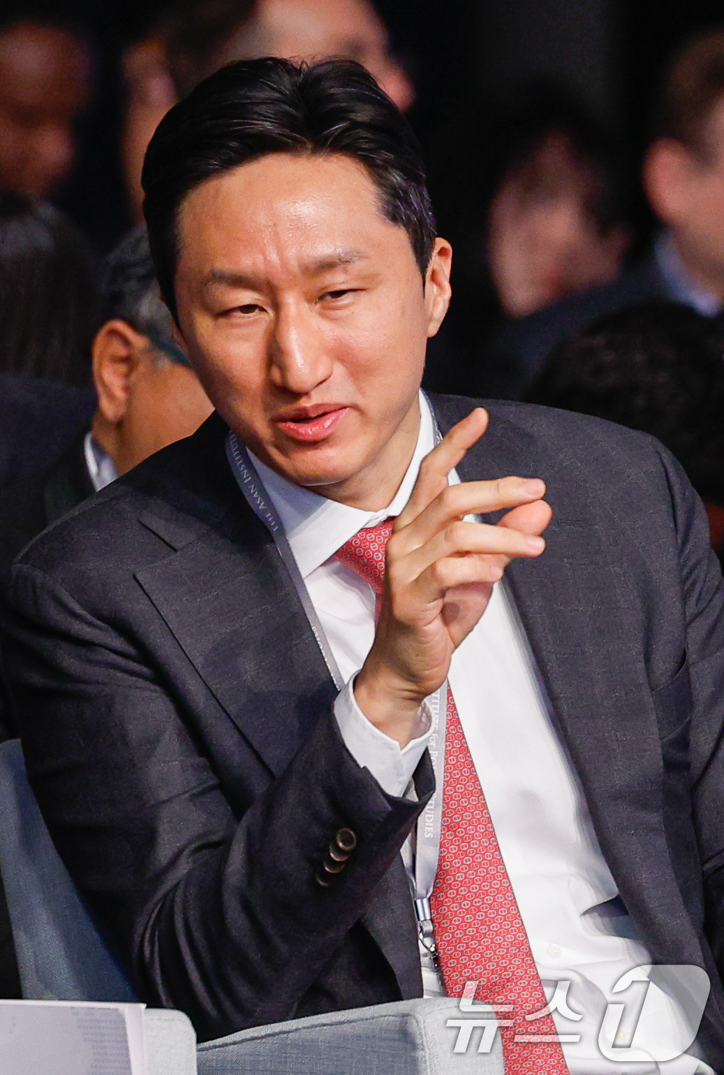 (서울=뉴스1) 안은나 기자 = 정기선 HD현대 회장이 8일 오전 서울 용산구 그랜드 하얏트에서 열린 아산 플래넘(Asan Plenum) 2026 개회식에 참석하고 있다. 2026 …