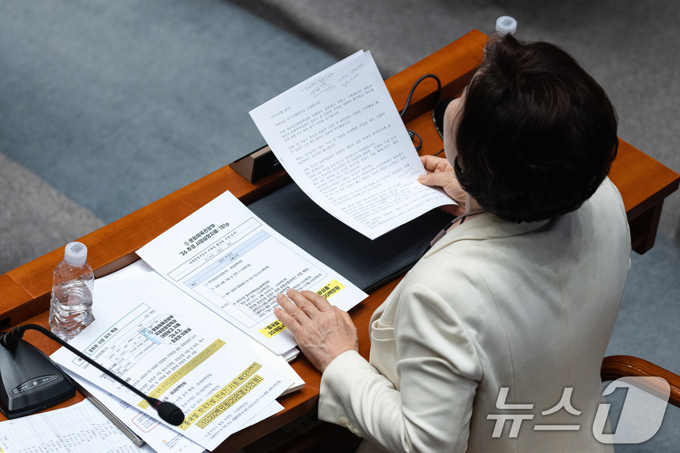 (서울=뉴스1) 이승배 기자 = 8일 서울 여의도 국회에서 열린 제434회국회(임시회) 예산결산특별위원회 제2차 전체회의에서 조은희 국민의힘 의원이 문화체육관광부 예산 관련 질의를 …