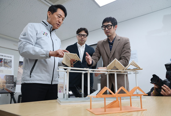 신중앙시장 혁신사업 살펴보는 오세훈 시장