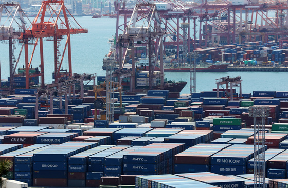 美 호르무즈 역봉쇄 '에너지 수급 악화·수요 위축' 복합 충격 우려