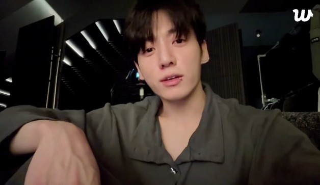 BTS 정국, 욕설 라방 논란 직접 언급 "너무 기분 좋아서…불편했던 팬들에 미안"