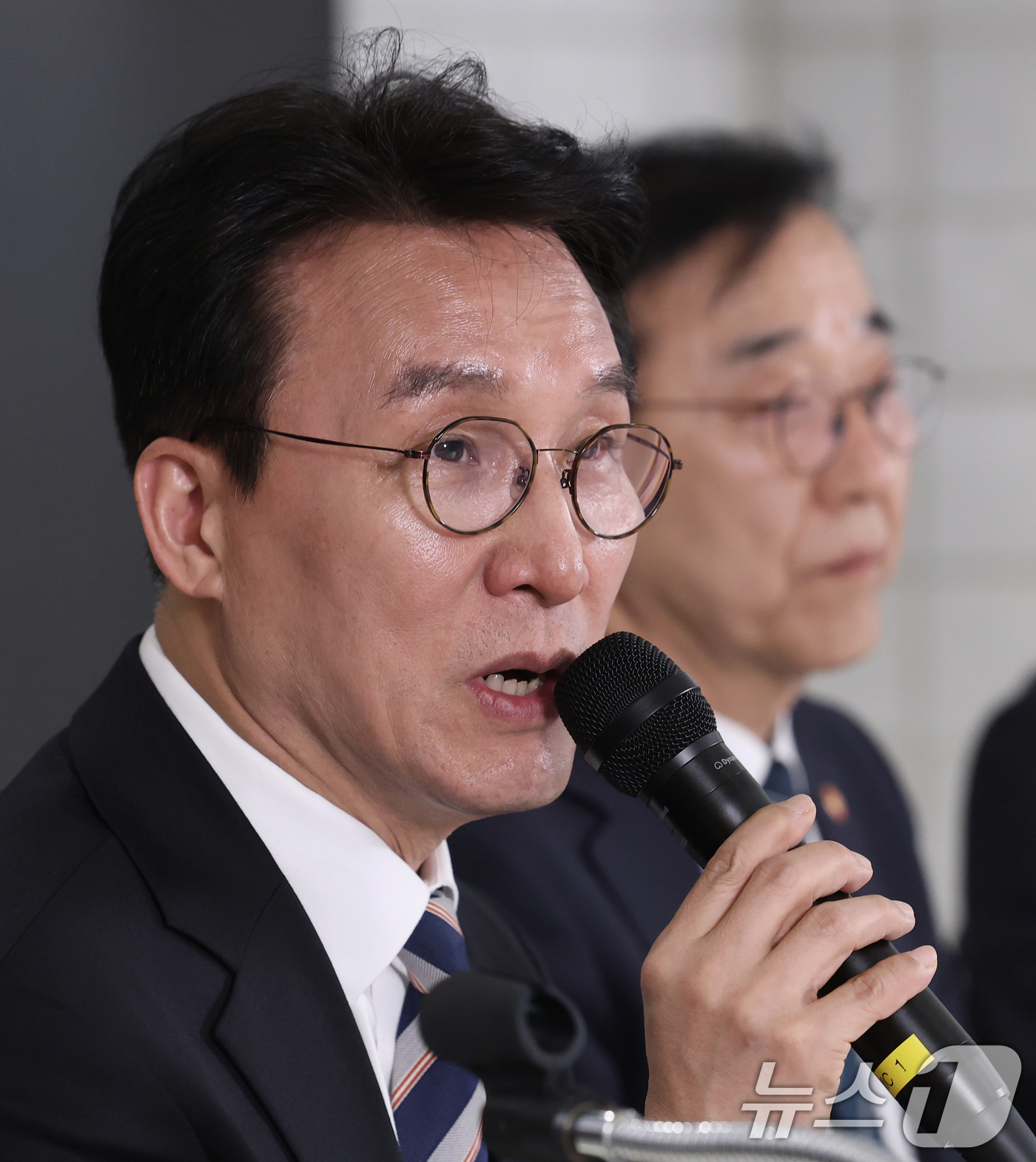 (서울=뉴스1) 오대일 기자 = 김민석 국무총리가 8일 오후 서울 중구 국토발전전시관에서 열린 정부·건설·금융업계, 중동상황 대응 합동 간담회에서 모두발언을 하고 있다. 2026. …