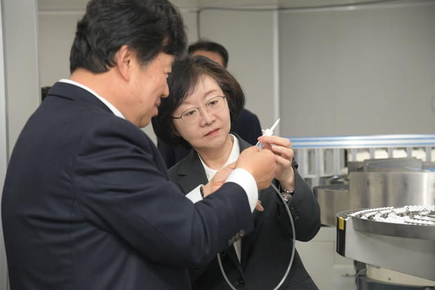 "주사기 고르게 공급해달라"…식약처, 업체 15곳과 간담회