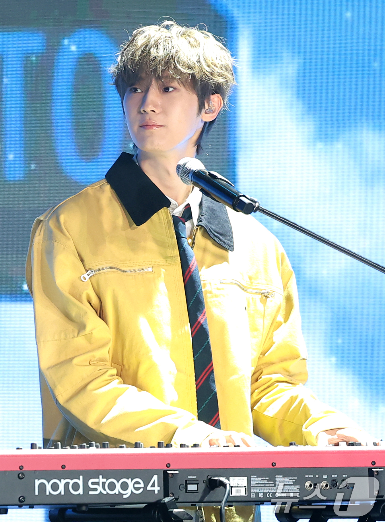 (서울=뉴스1) 권현진 기자 = 밴드 하츠웨이브(hrtz.wav) 윤영준이 8일 서울 마포구 문화비축기지에서 열린 첫 번째 미니앨범 ‘The First Wave(더 퍼스트 웨이브) …