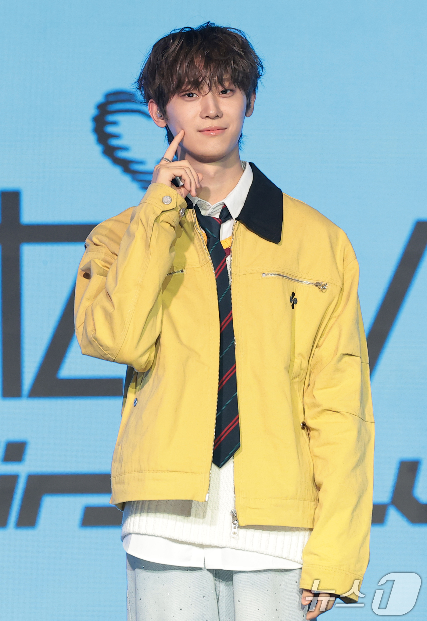 (서울=뉴스1) 권현진 기자 = 밴드 하츠웨이브(hrtz.wav) 윤영준이 8일 서울 마포구 문화비축기지에서 열린 첫 번째 미니앨범 ‘The First Wave(더 퍼스트 웨이브) …