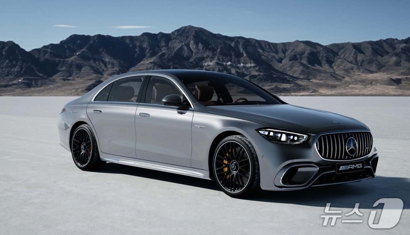 본문 이미지 - 메르세데스-AMG S 63 E 퍼포먼스 마누팍투어 익스클루시브 에디션(메르세데스-벤츠 코리아 제공)
