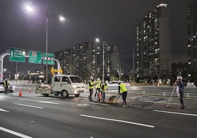 부산 수영강변지하차도 해운대 방향 오늘 밤 통제…"우회 도로 이용 당부"