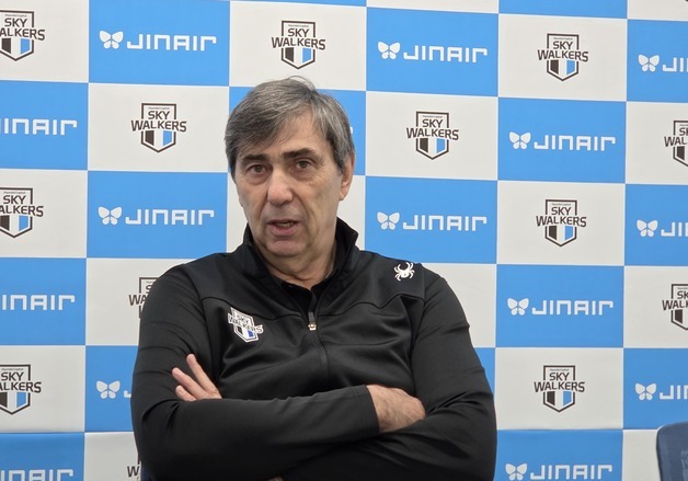 블랑 감독 "분노, 여전히 사그라지지 않았다…새 역사 쓸 것"