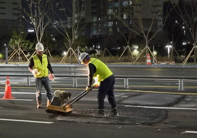 '부실 복구 교통대란'…수영강변·내성지하차도 오늘 밤 '재포장' 통제(종합)