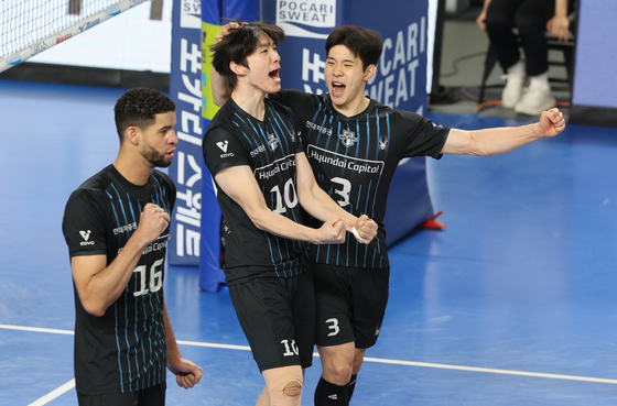 '분노의 현대캐피탈', 대한항공 꺾고 2연승…챔프전 '끝까지 간다'