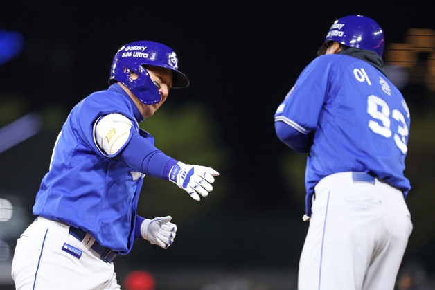 삼성 최형우, '옛 소속팀' KIA 원정서 2경기 연속 홈런 작렬