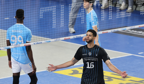 승부 원점으로 만든 레오