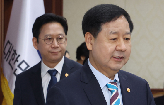 구윤철 "3차 석유최고가격 오후 7시 발표…국제유가·국민 부담 고려"