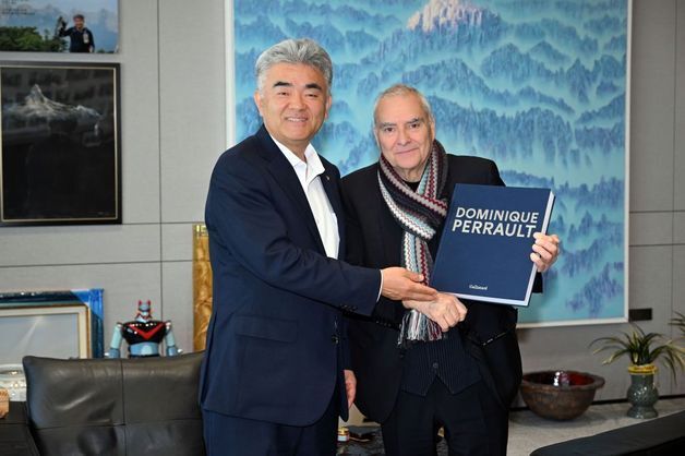 정원주 대우건설 회장, 세계 건축 거장 '도미니크 페로'와 협력 논의