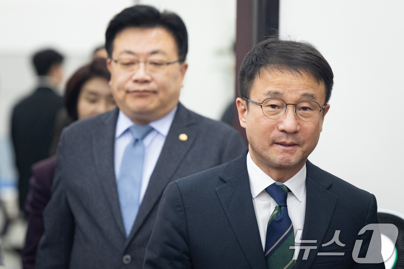 (서울=뉴스1) 유승관 기자 = 한병도 더불어민주당 원내대표가 9일 서울 여의도 국회에서 열린 정책조정회의에 참석하고 있다. 2026.4.9/뉴스1