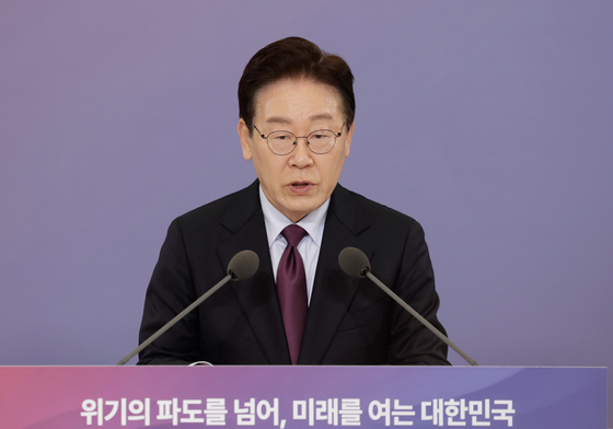 李대통령 "중동전쟁 단기적 위협…장기적으론 경제 변화·도약 기회"