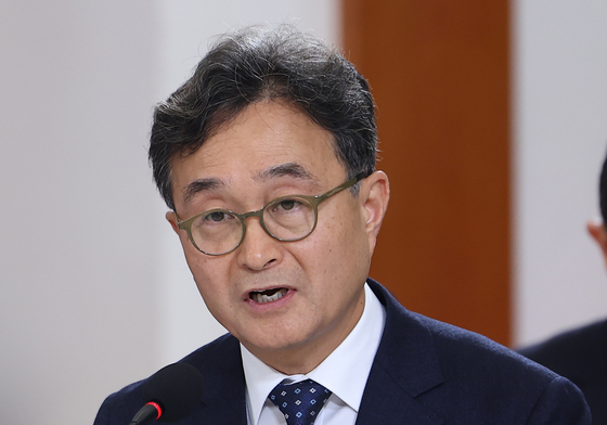 발표하는 박원주 위원