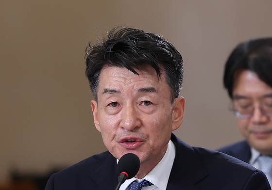 발표하는 류근관 국민경제자문회의 위원