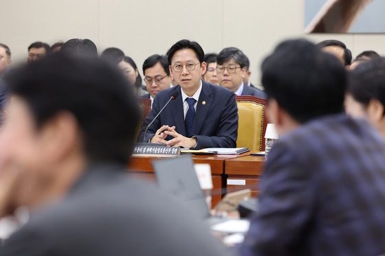 과방위 답변하는 배경훈 부총리