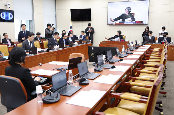 국민의힘 불참 속 열리는 과방위