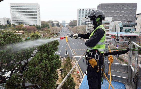 열흘 뒤 5월인데 '한파특보'…황사 바람에 미세먼지도 '매우나쁨'(종합)