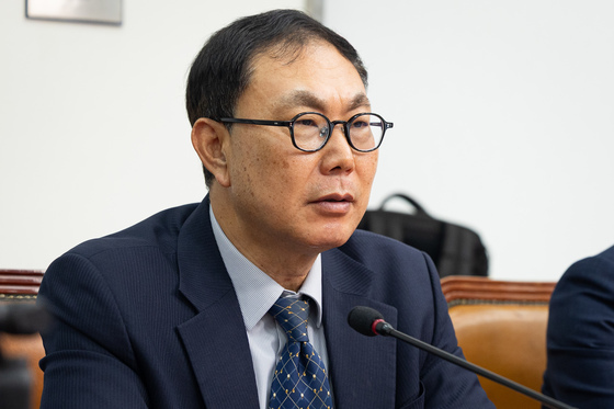 인사말하는 이건명 에쓰오일 부사장