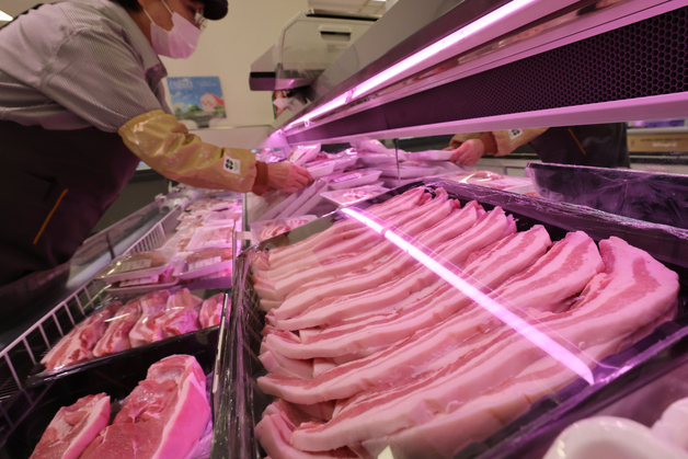 불안하던 육류 가격 진정되나…충북 삼겹살 4.2%·목살 5.3% 내렸다