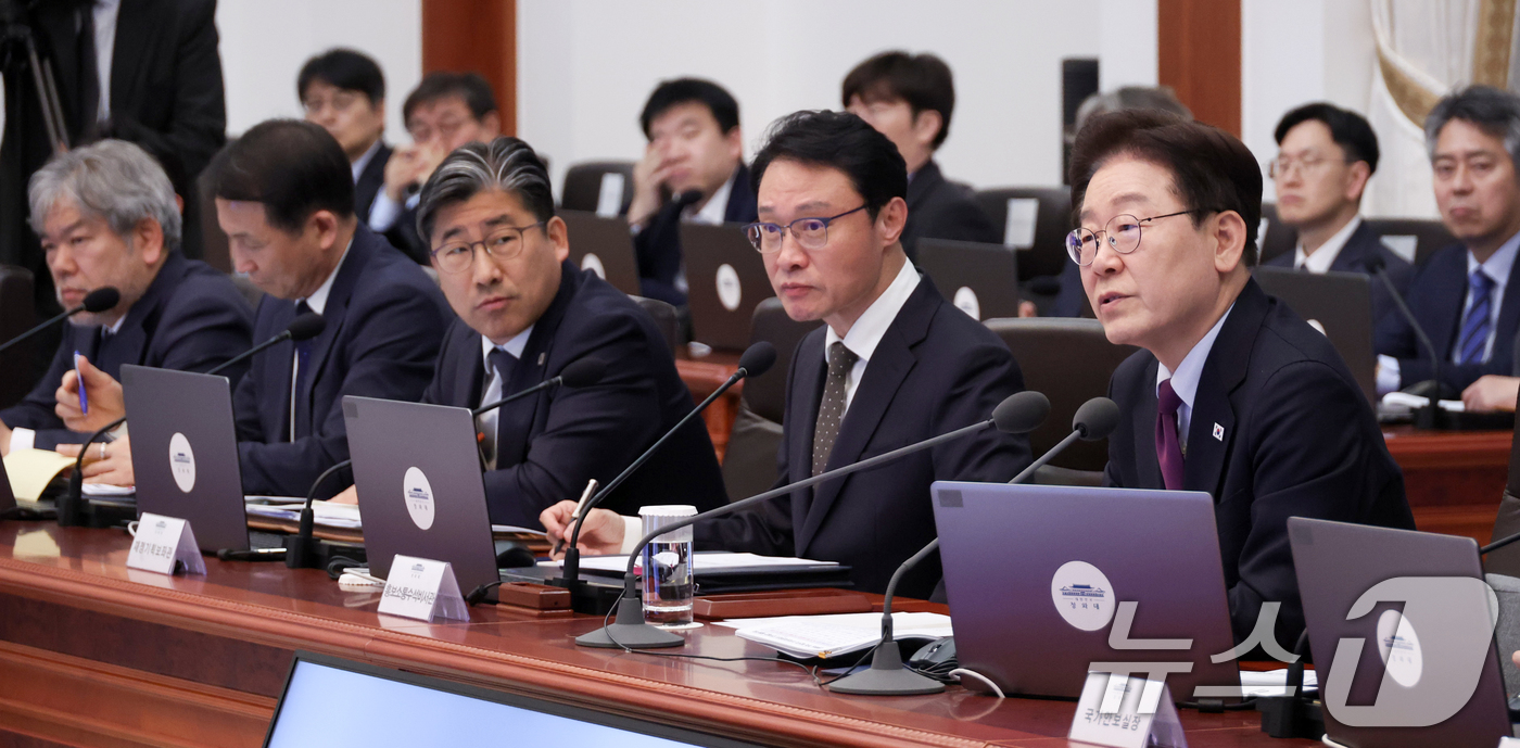 (서울=뉴스1) 허경 기자 = 이재명 대통령이 9일 청와대에서 열린 수석보좌관회의에서 발언하고 있다. 2026.4.9/뉴스1